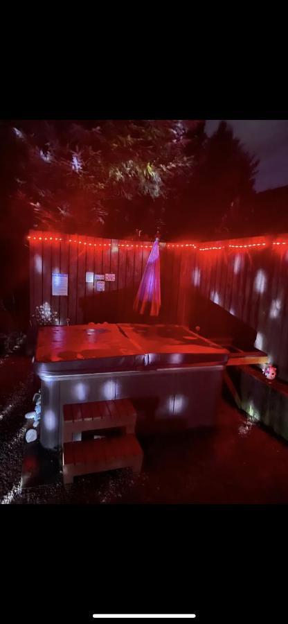 Bankhead Accommodation With Hot Tub In Aberdeenshire Gamrie Екстериор снимка